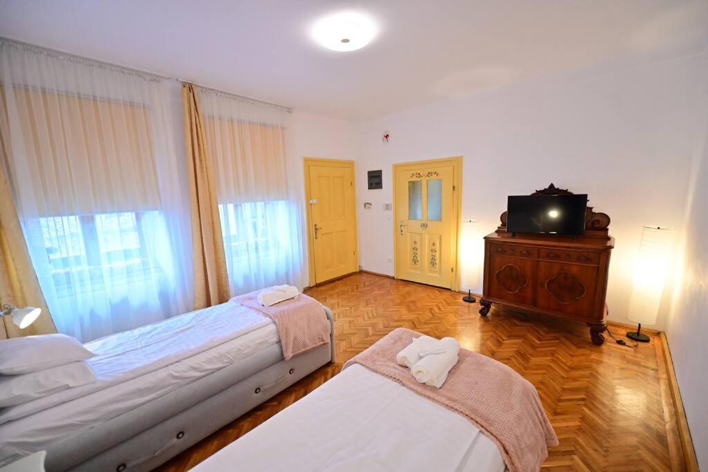 Flh - Althaus Apartment Sibiu Exterior photo